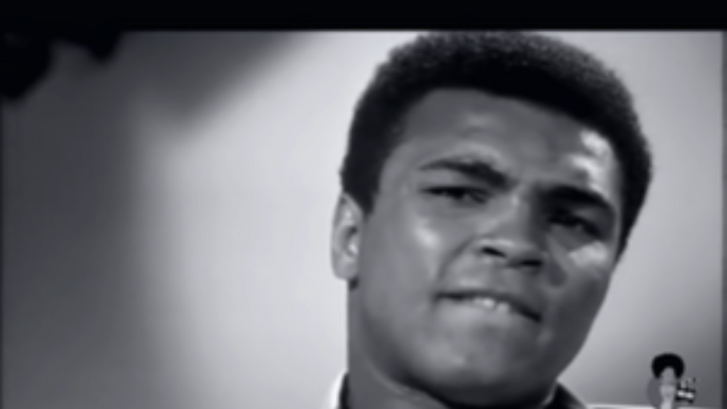 Muhammad Ali - Wake Up And Apologize (1972)